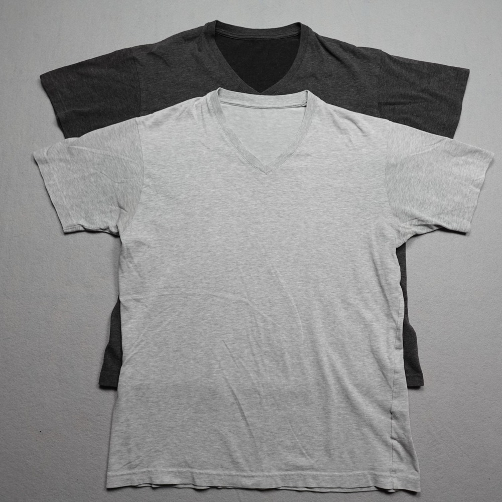 Uniqlo Shirt Mens XL Black Gray V Neck Plain Tee Short Sleeve lot of 2
